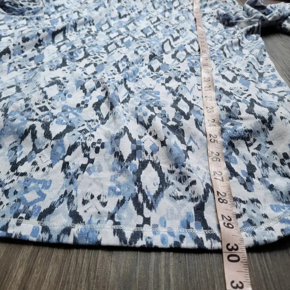 Ruby Red Women's Pullover Sweater Size Large Blue Kangaroo Pocket Long Sleeve - Picture 7 of 9